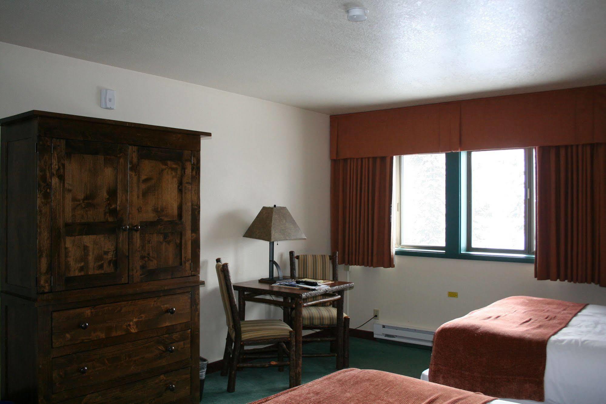 Teewinot Lodge By Grand Targhee Resort Alta Екстериор снимка